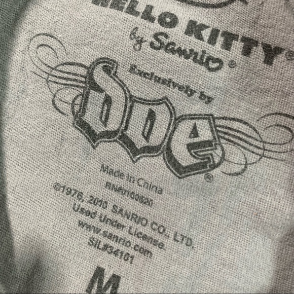 Hello Kitty Sanrio 2010 Zombie Kitty Graphic Tee With Mouse Friend Womenâs Small - Picture 7 of 9